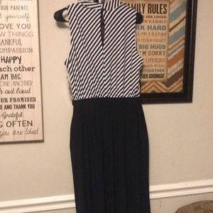 Beautiful jumpsuit black and white color, medium size